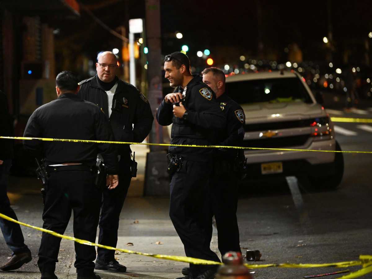 Brooklyn police at shooting scene