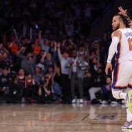 Knicks' Jalen Brunson clears 1st test in return, finding rhythm is next 10 Jalen Brunson Knicks