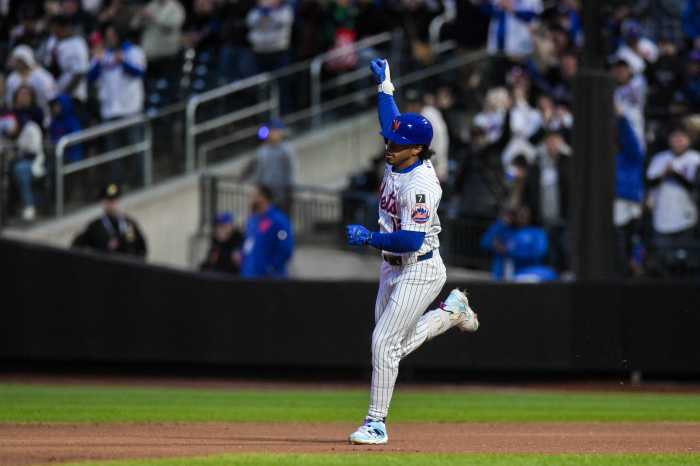 Francisco Lindor lead-off home run Mets Phillies