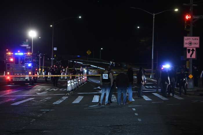 Cops at scene of Brooklyn police shooting in which driver was killed