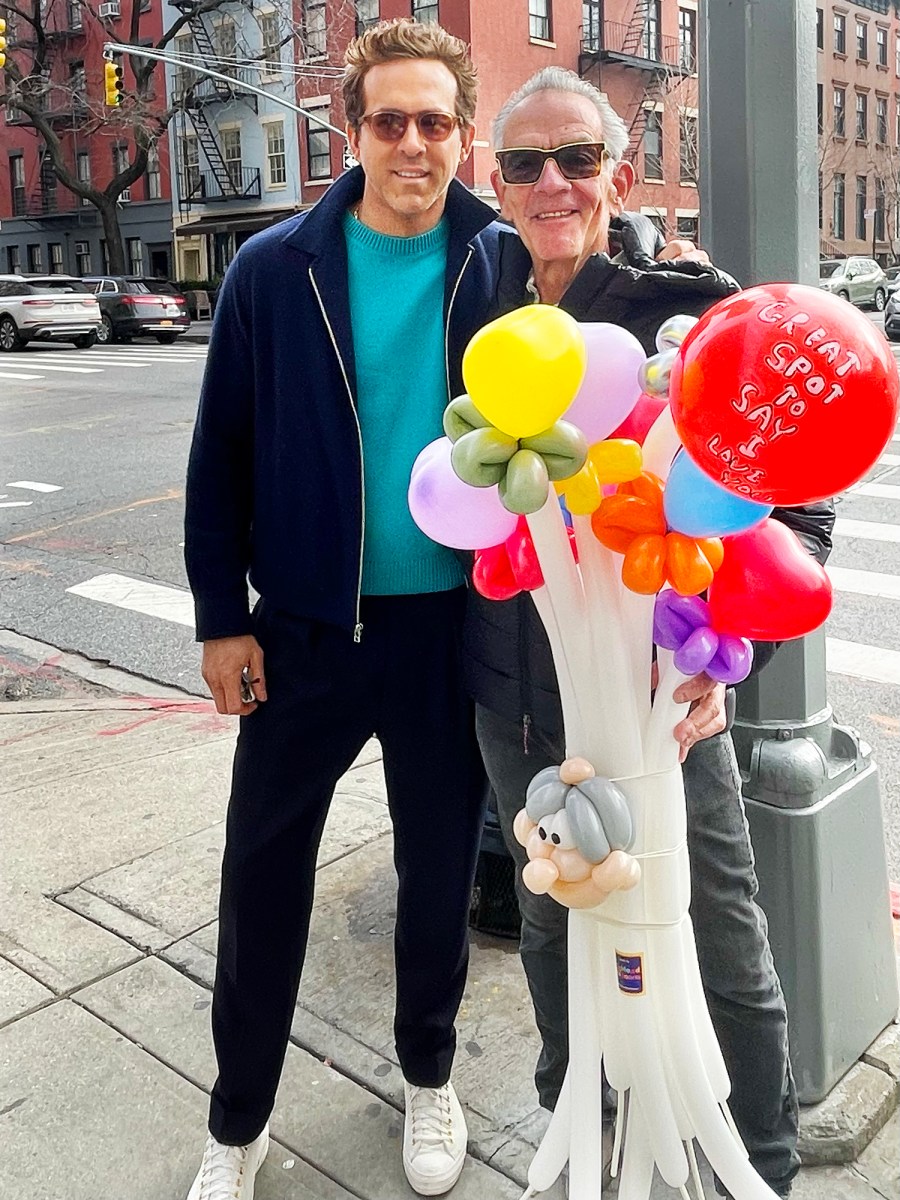 Balloon artist Joel Klein with actor Ryan Reynolds