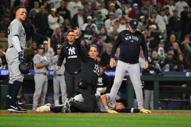 Oswaldo Cabrera injury Yankees Mariners