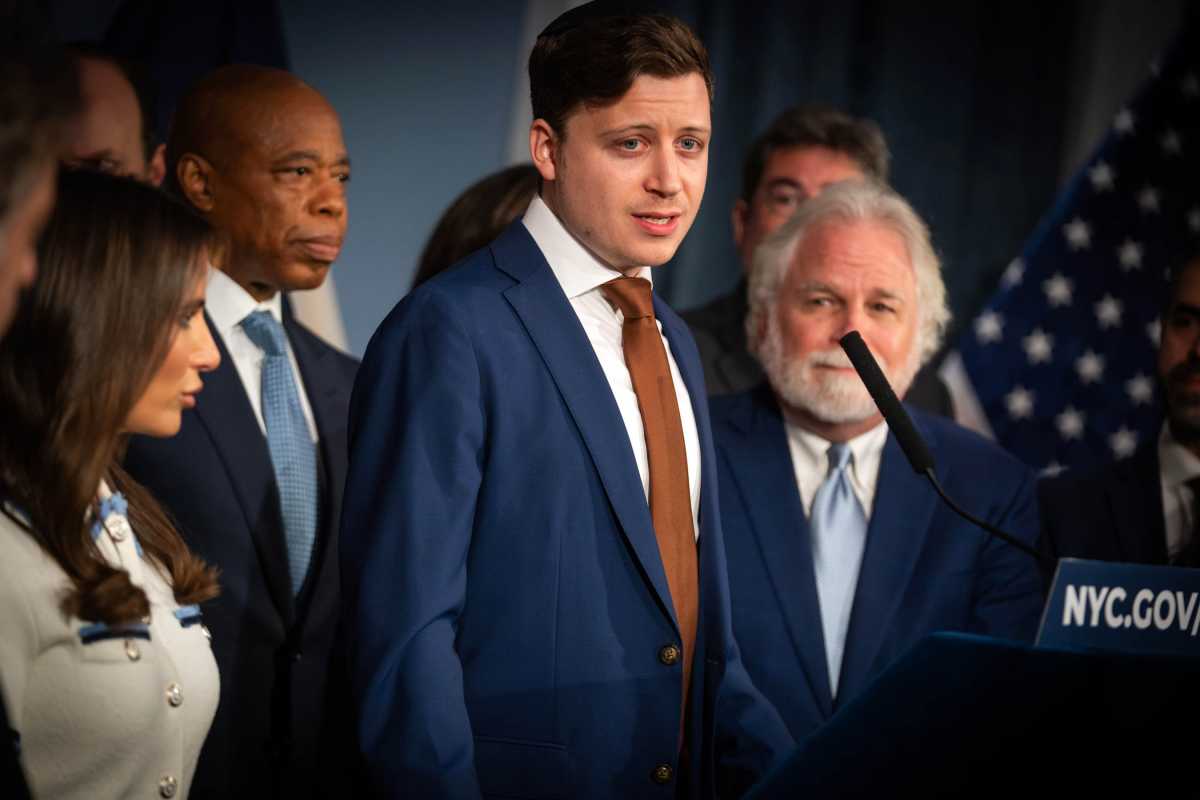 New NYC office created to stomp out antisemitism amid ongoing surge in hatred 2 Head of Mayor Adams Office to Combat Antisemitism speaks at podium