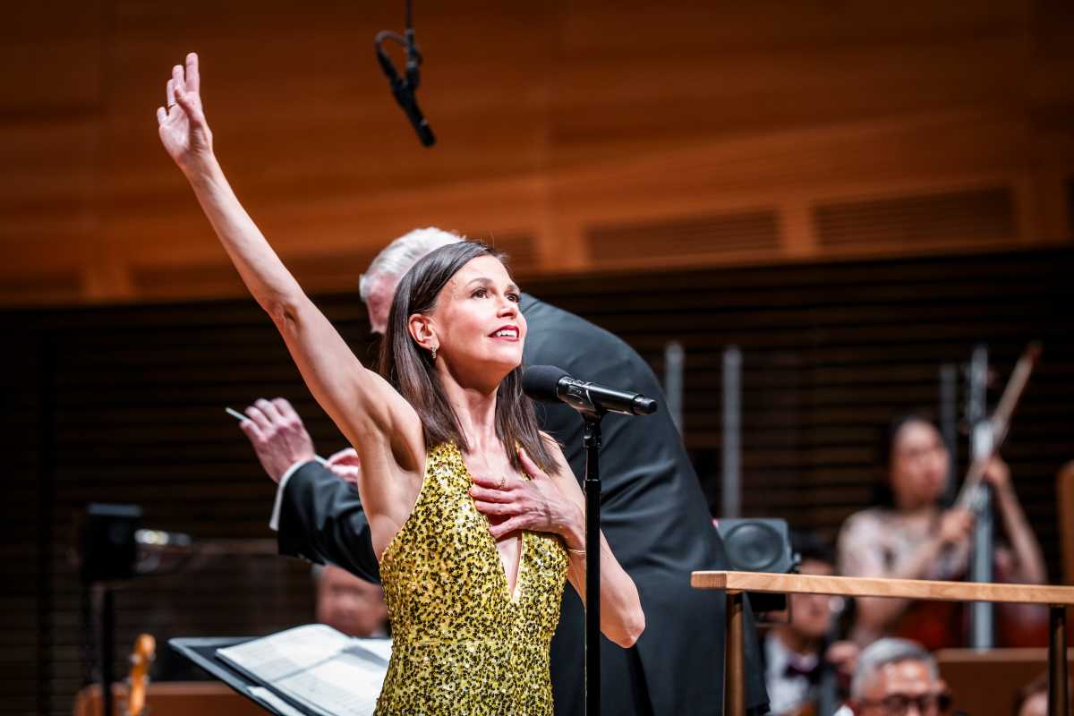 Sutton Foster performs at New York Philharmonic gala