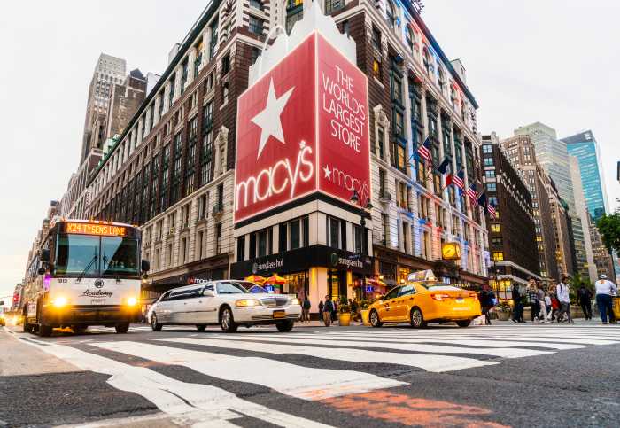 34th Street busway: The city’s plan would prioritize buses and trucks along this busy corridor while maintaining local access for drop-offs and deliveries.