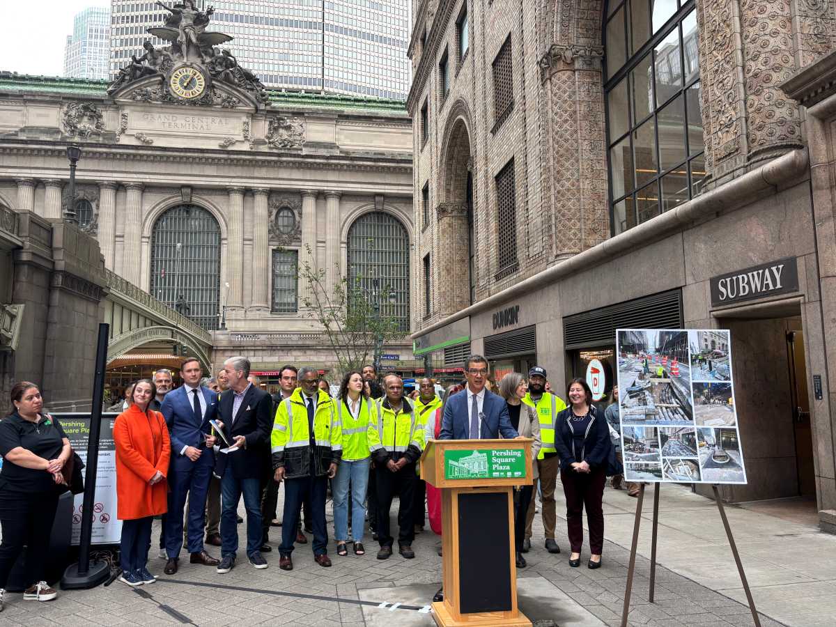 NYC Department of Transportation (DOT) Commissioner Ydanis Rodriguez commended the Pershing Square project for giving people "room to breathe" in packed East Midtown.