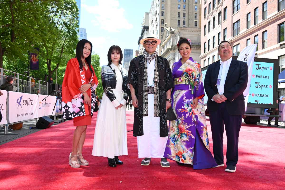 Japan Parade Vice President Vice President Kumiko Yoshii, J-Pop Idol idol Sayaka Yamamoto, Grand Marshal Iron Chef Masaharu Morimoto, Emcee Sandra Endo and Parade Community Leader Koji Sato.