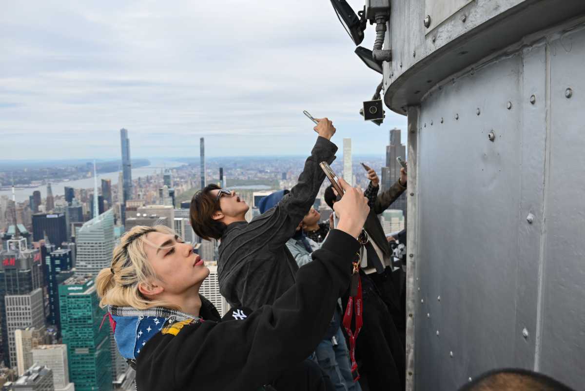 J-pop group One or Eight at the Empire State Building