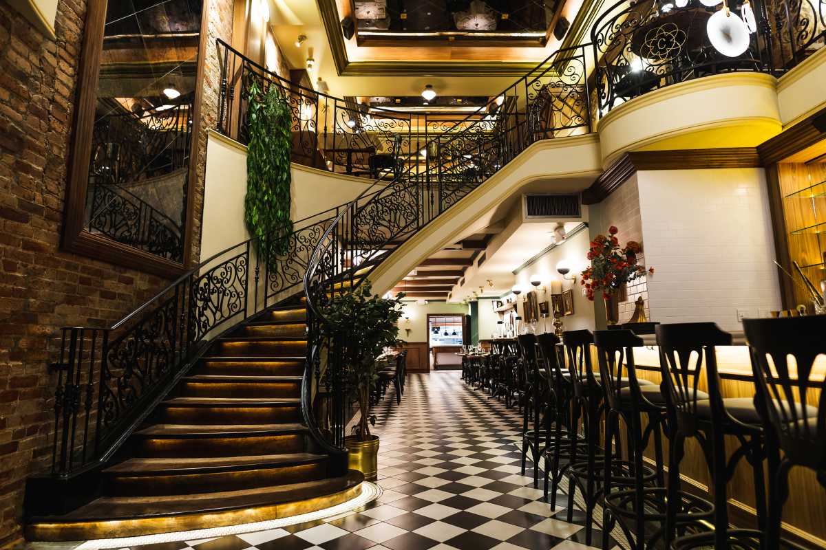 the consulate midtown stairway