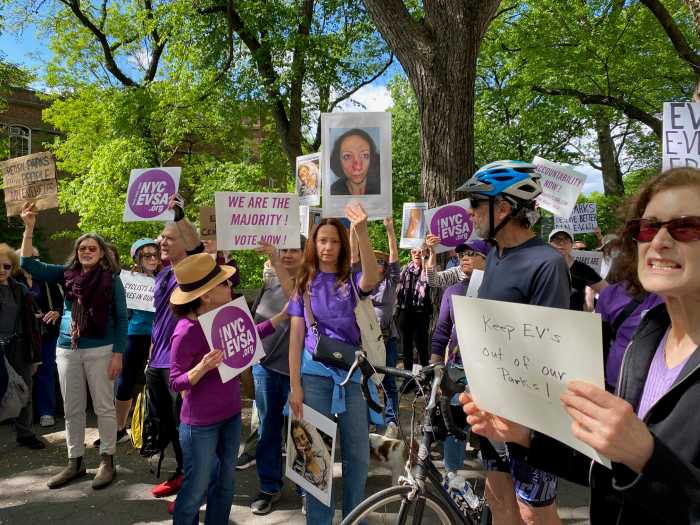 people gather at rally to keep e-bikes out of NYC parks