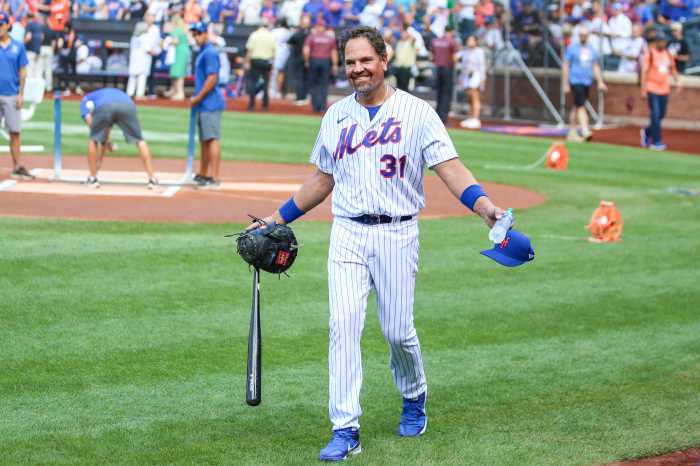 Mike Piazza Mets Alumni Classic Game