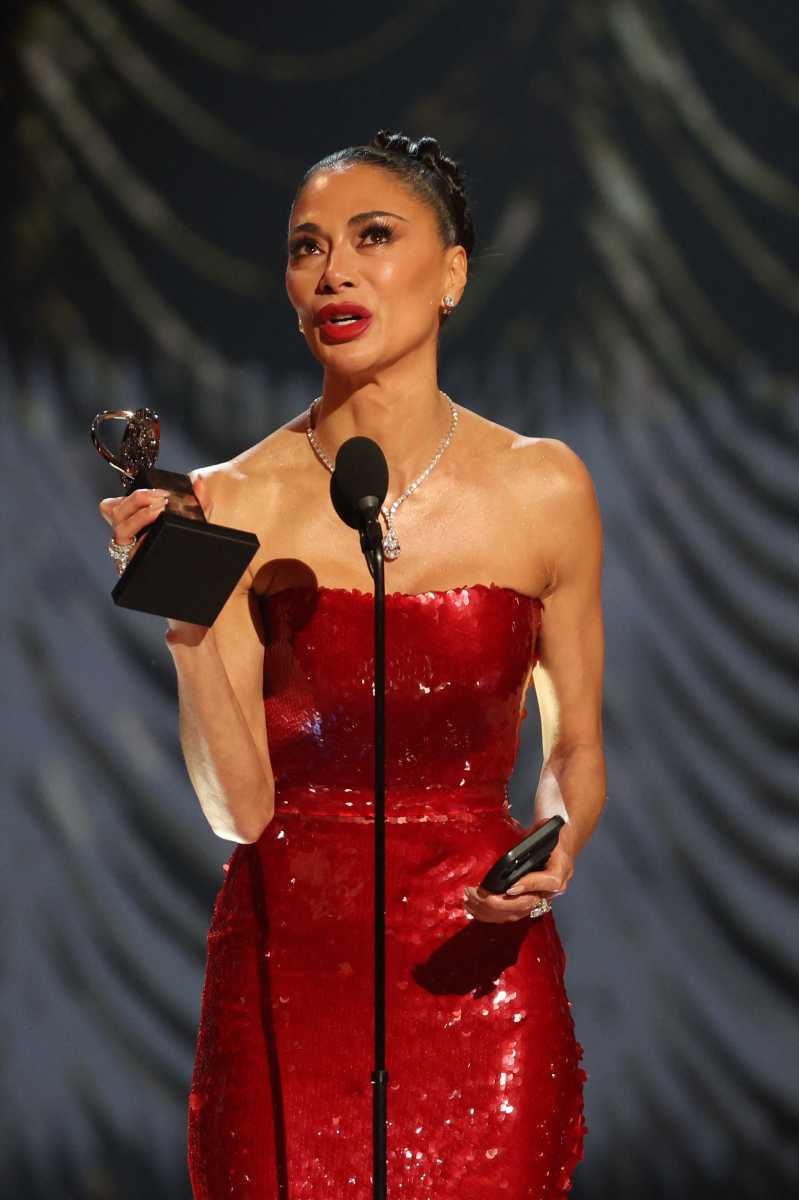 Tony Awards 2025: 'Maybe Happy Ending' wins Best Musical; Nicole Scherzinger, Sarah Snook take top actress honors 2 Tony Award winner Nicole Scherzinger