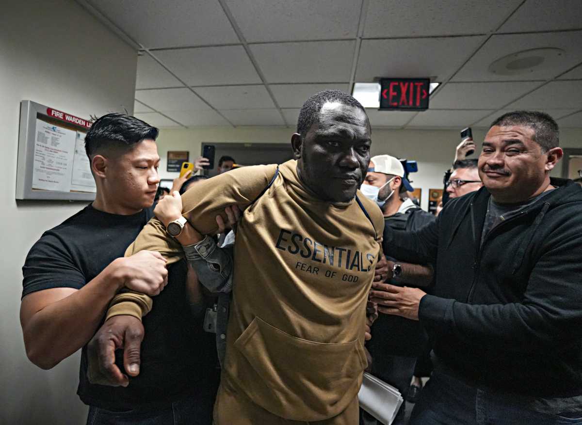 ICE court raids: Masked agents manhandle more immigrants on same day they arrested Brad Lander 3