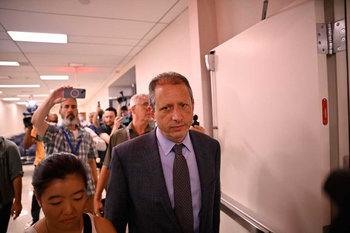City Comptroller Brad Lander in ICE court