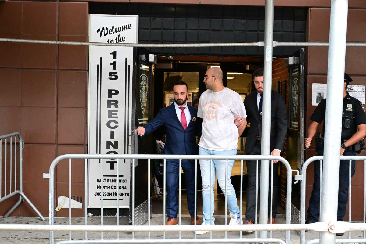 Queens pervert cuffed for offering 13-year-old girl $100 for sex act 2