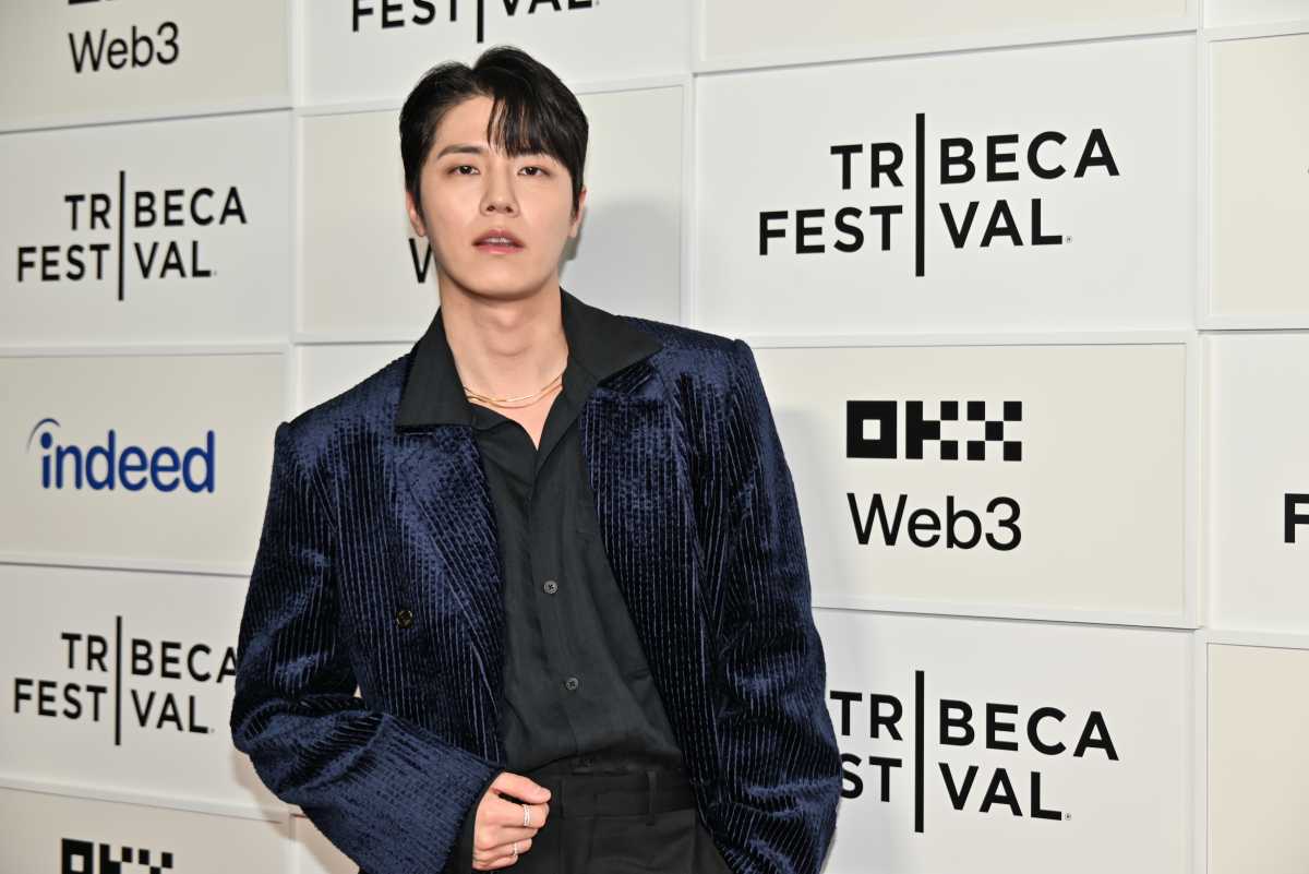 Taegyeom of The Rose.