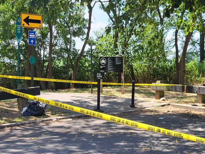 Gunmen in ski masks fatally shoot two near Bronx park, flee on moped: NYPD 2 Police tape surrounds the scene of a double fatal shooting near Ferry Point Park in the Throggs Neck section of the Bronx