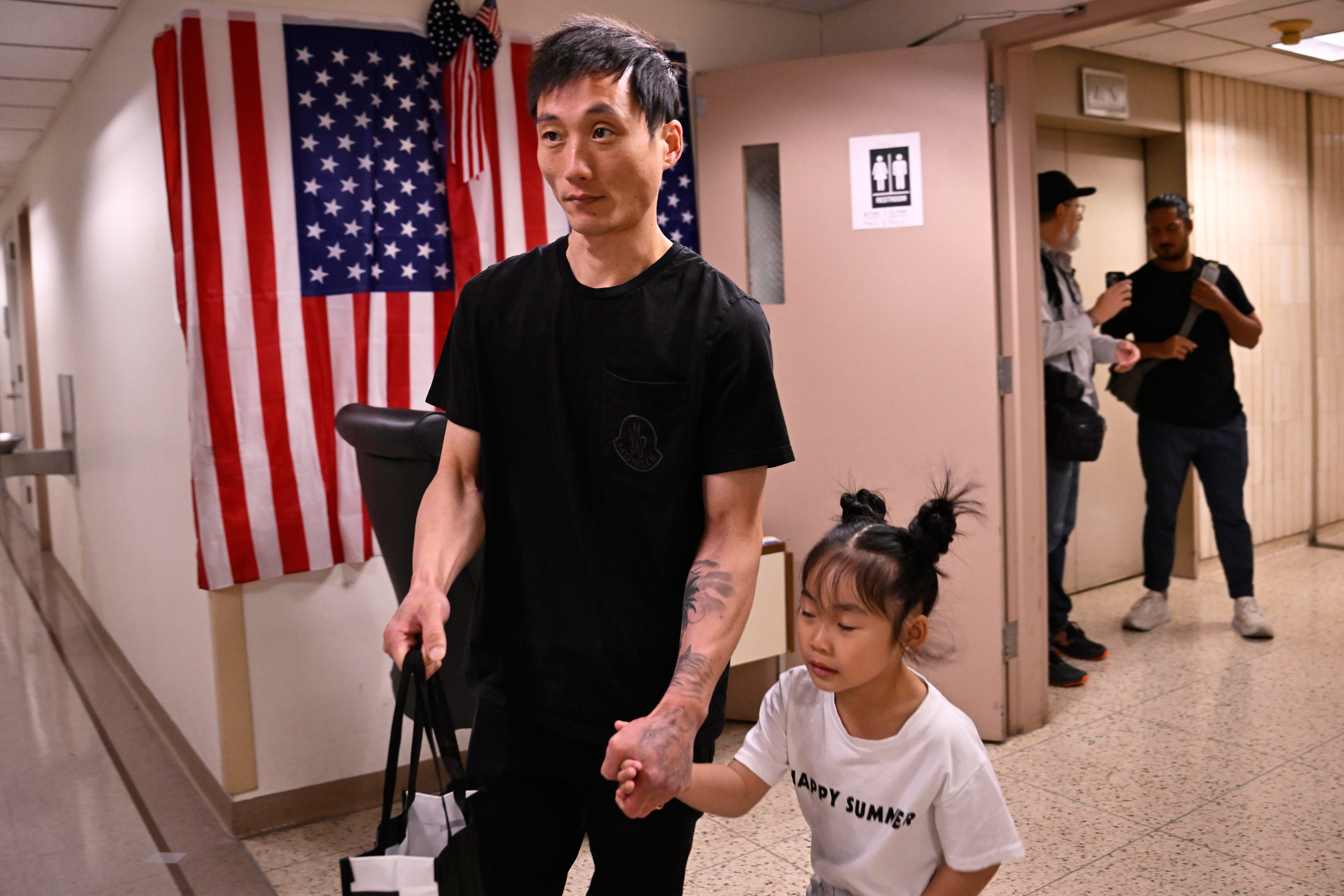 A family avoids a potential ICE arrest.