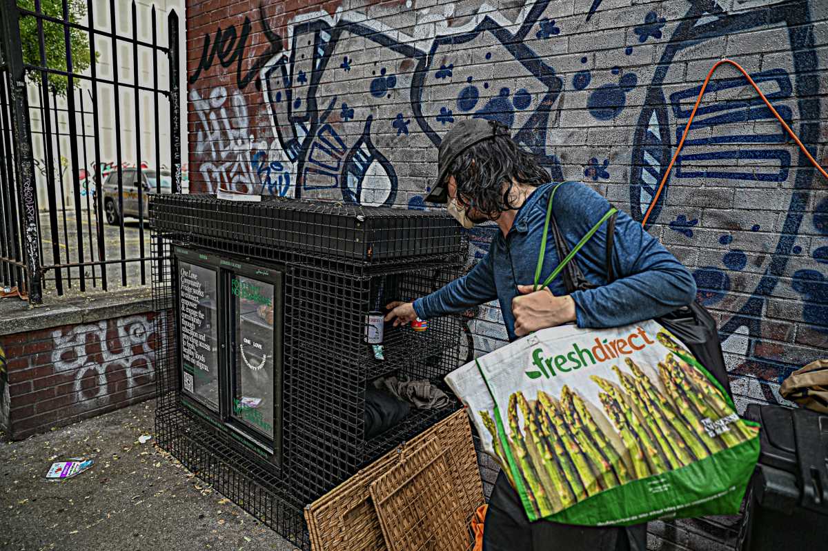 The vanishing of Lower Manhattan’s community fridges: Where are they now and how has their absence affected the homeless? 5