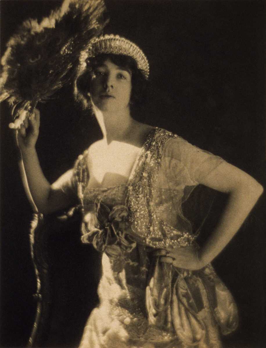 Portrait of a matriarch: Robert Henri’s Gertrude Vanderbilt Whitney and the power of being seen 2 Portrait of Gertrude Vanderbilt Whitney