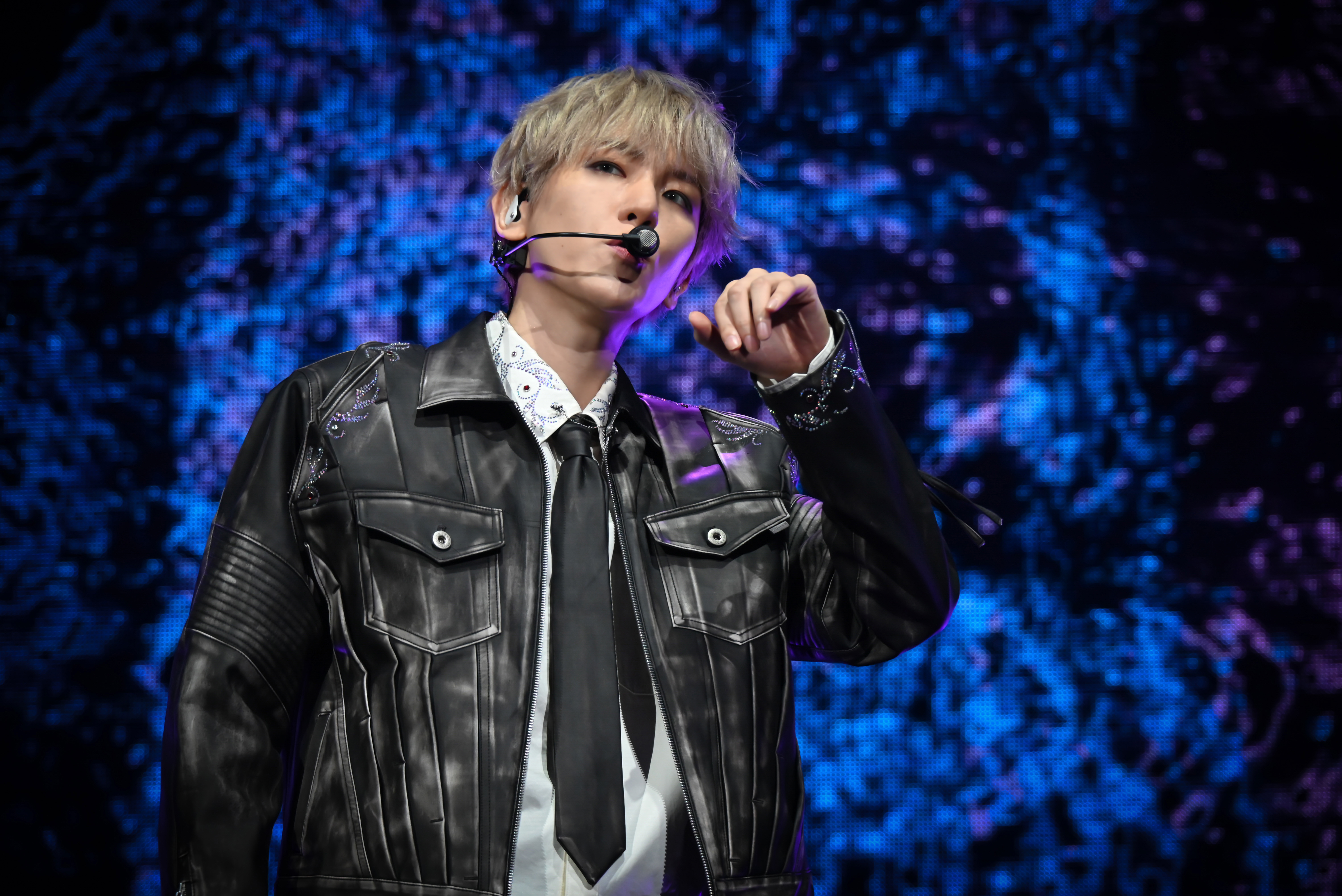 Thousands flocked to see Baekhyun perform at the Prudential Center