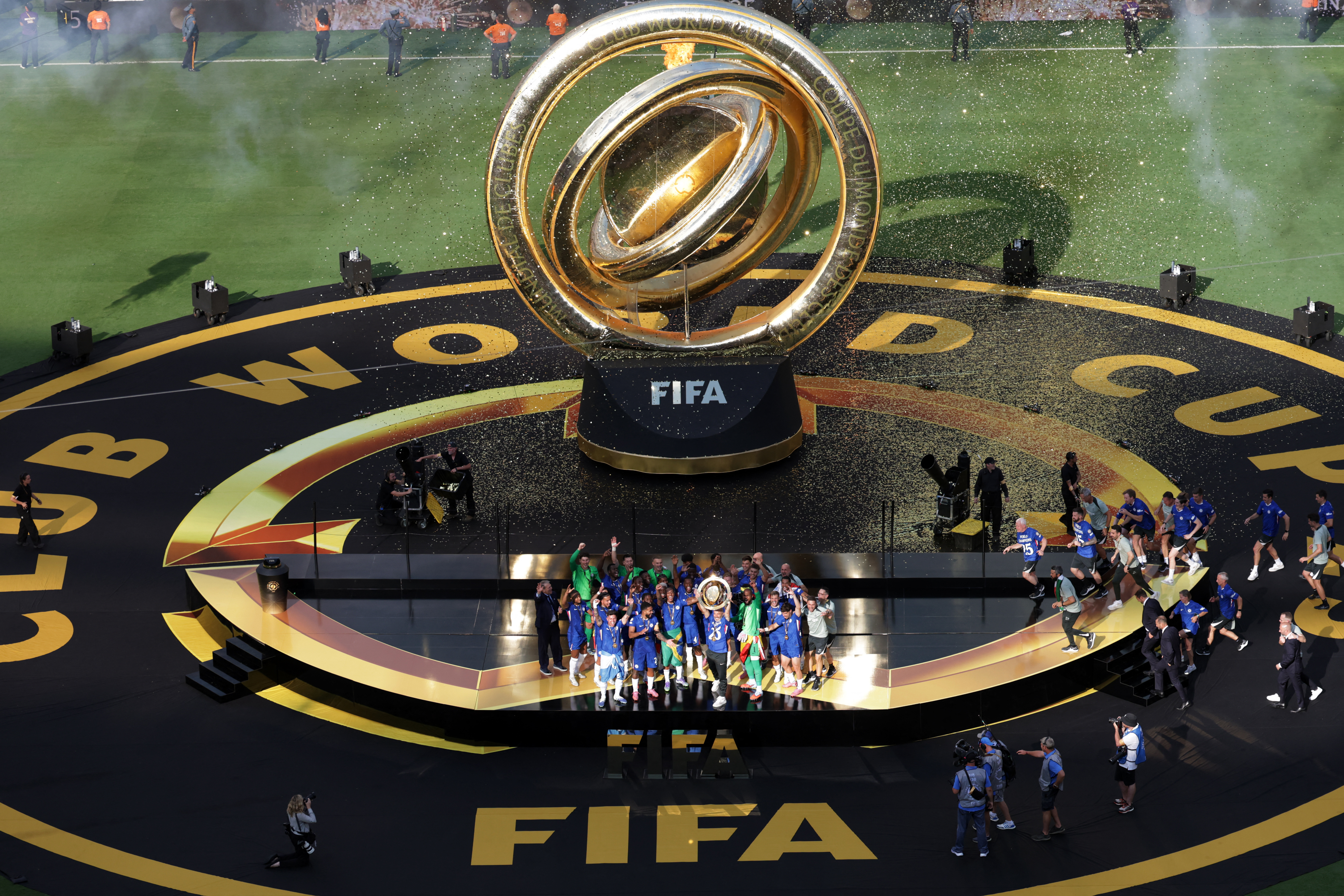 Chelsea trophy lift Club World Cup Final MetLife Stadium