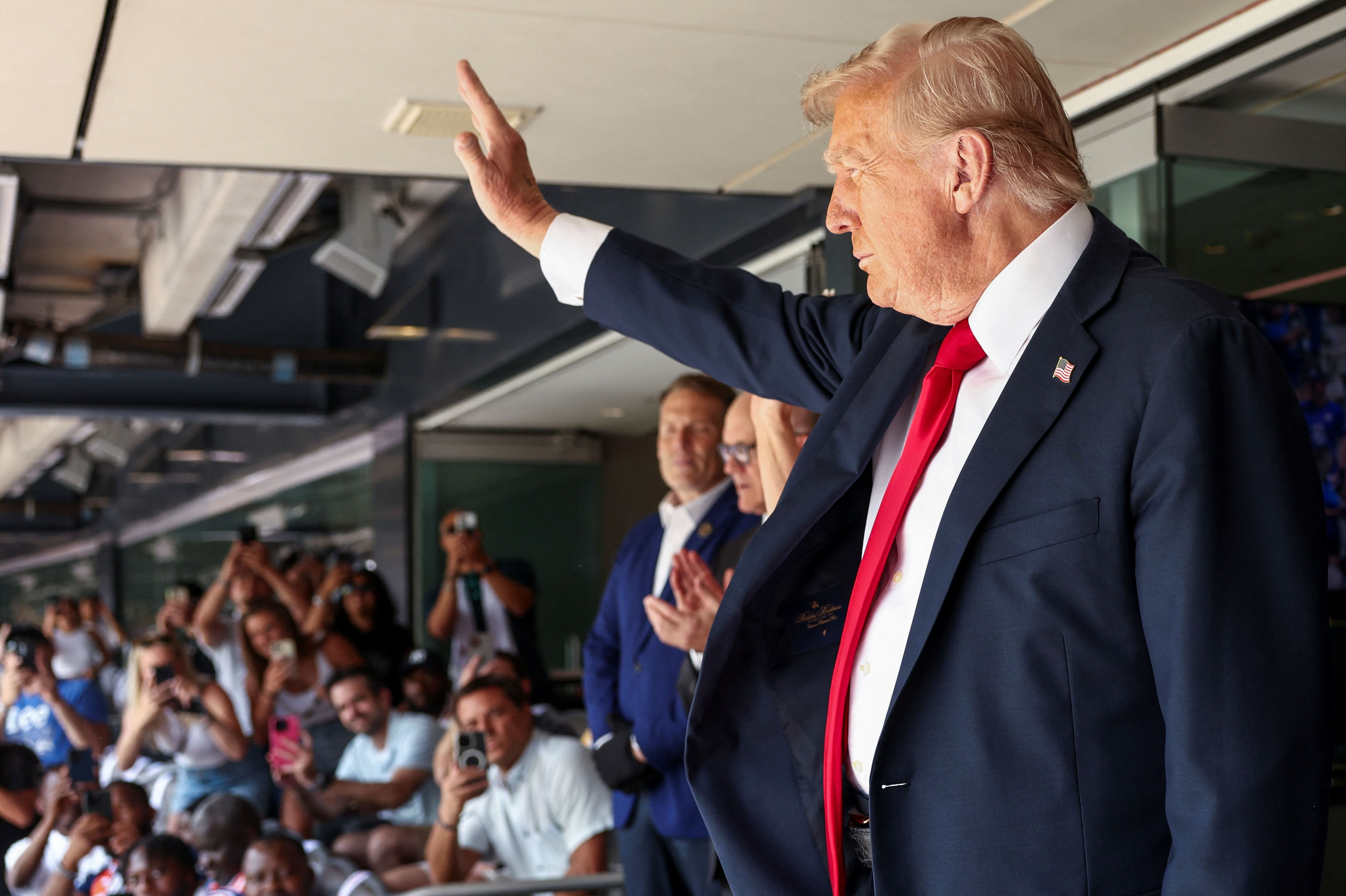 Trump attends FIFA Club World Cup at MetLife Stadium, booed during trophy presentation 3 Donald Trump Club World Cup Final