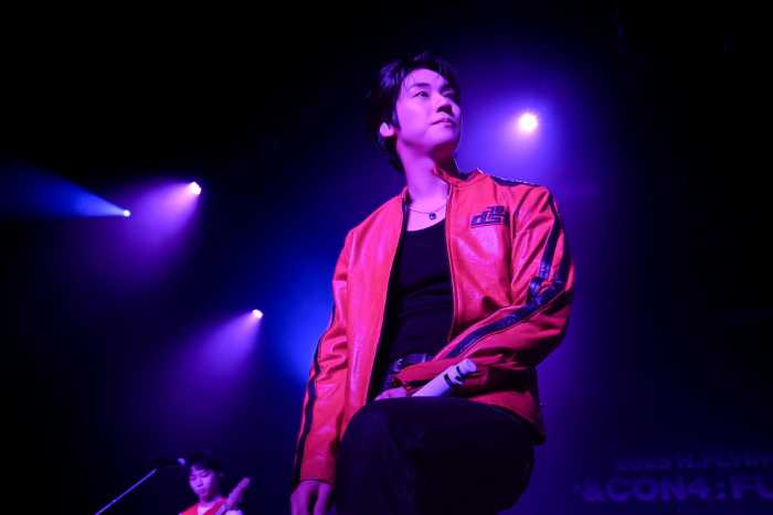 N.Flying Band Leader Lee Seung-hyub.
