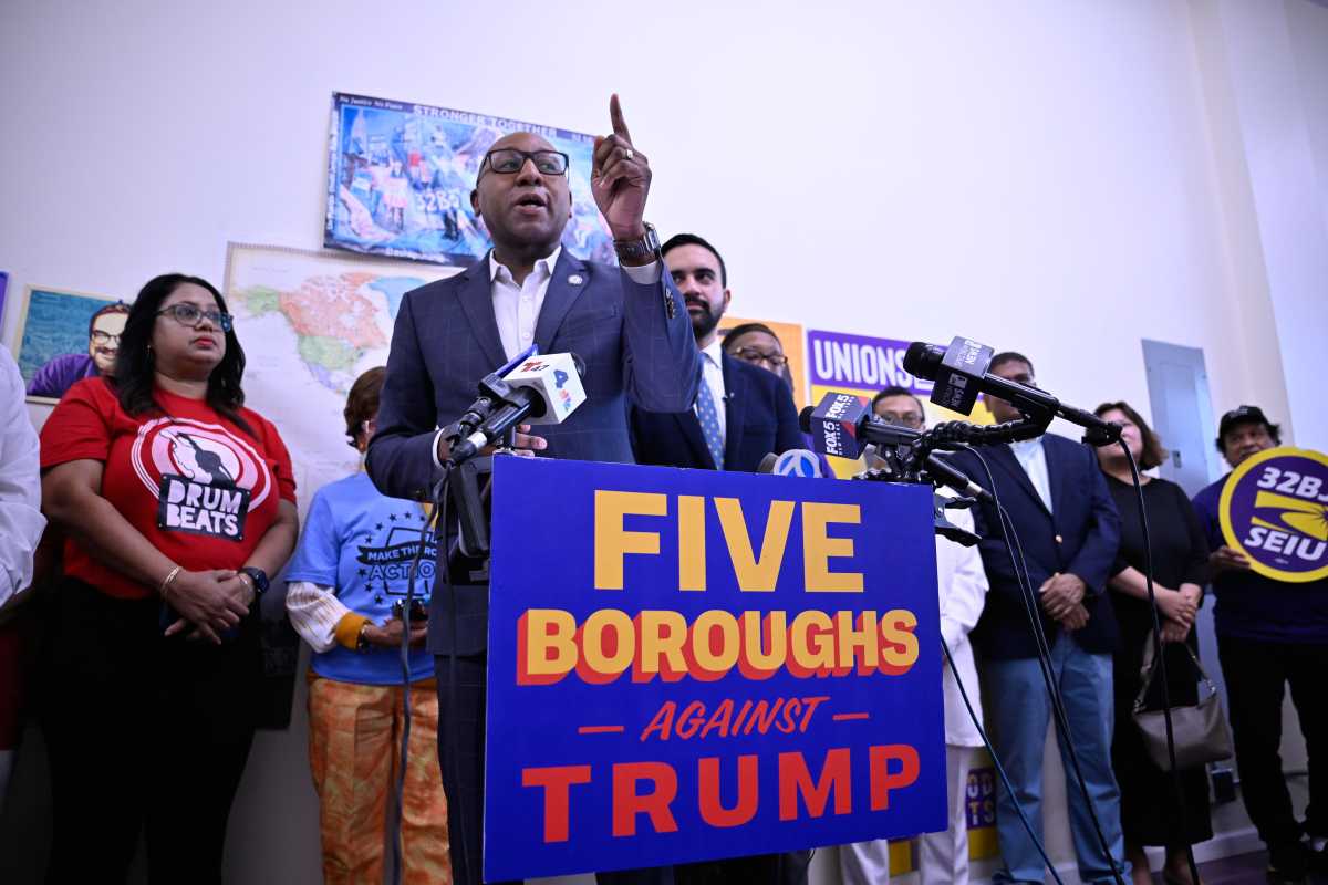 NYC Mayor's Race: Queens BP Richards backs Mamdani, urges other 'on the fence' Dems to as well 2
