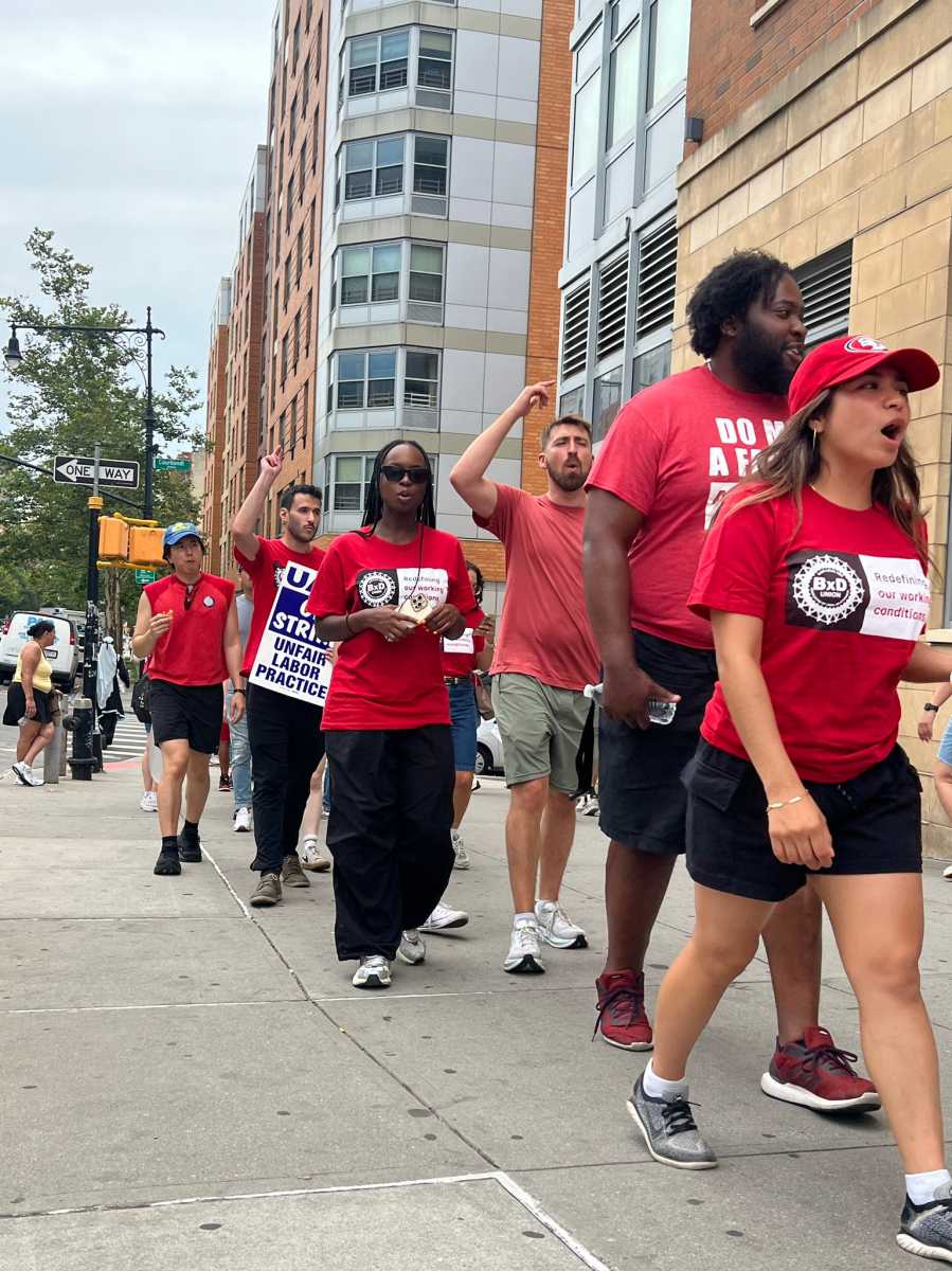 Bronx Defenders gets new contract