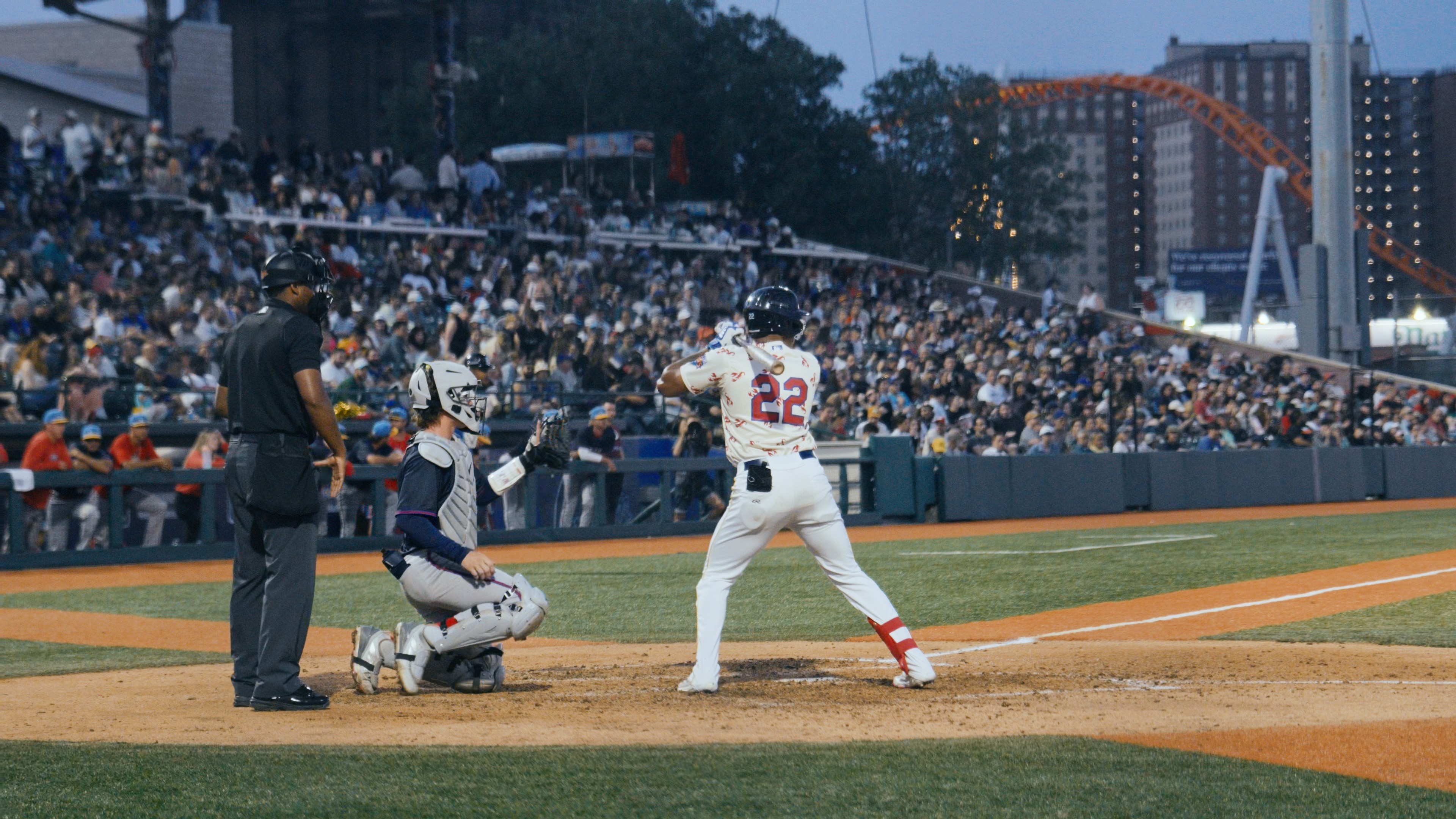 Cyclones celebrate 10th Seinfeld Night in biggest draw of 2025 season 2