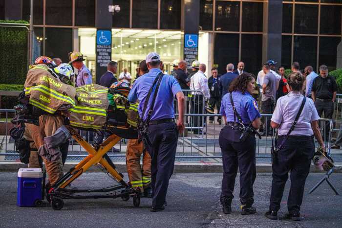 fdny paramedics at scene of powder scare at federal plaza