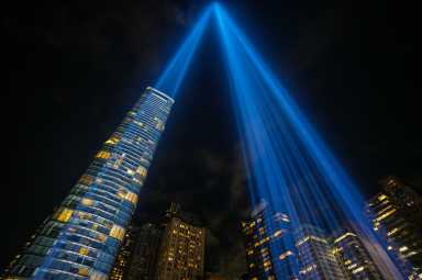 Tribute in Light shines up for 9/11