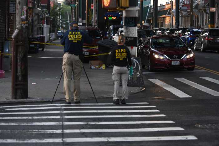 Man killed, another wounded in Brooklyn double stabbing, police say 4 Detectives have yet to determine how the incident unfolded, as the surviving victim has reportedly been uncooperative.