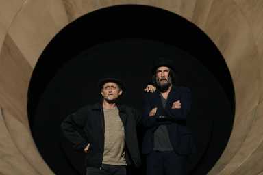 Two actors in Beckett's Waiting for Godot