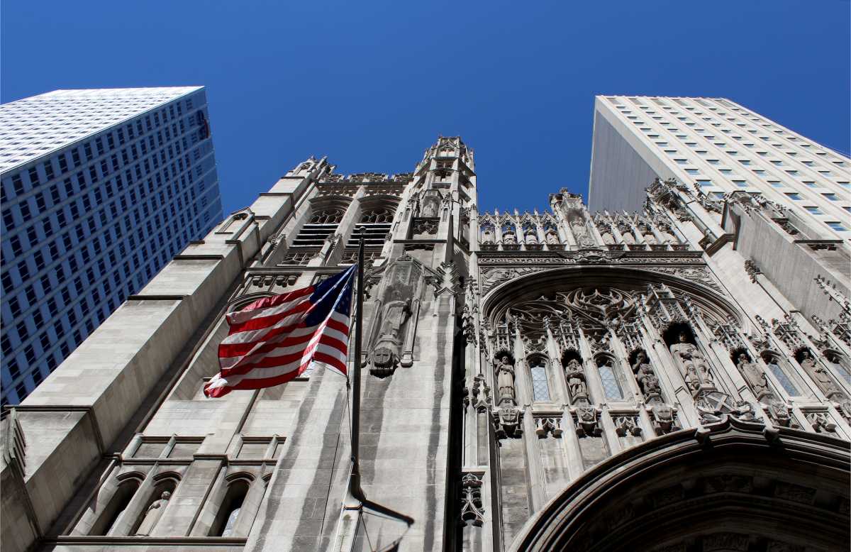 J.P. Morgan employee reported being sexually assaulted at Saint Thomas Church in Midtown, then the diocese retaliated, lawsuit claims | amNewYork