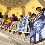 'Protect the protectors': Hundreds rally as security guard legislation introduced 6