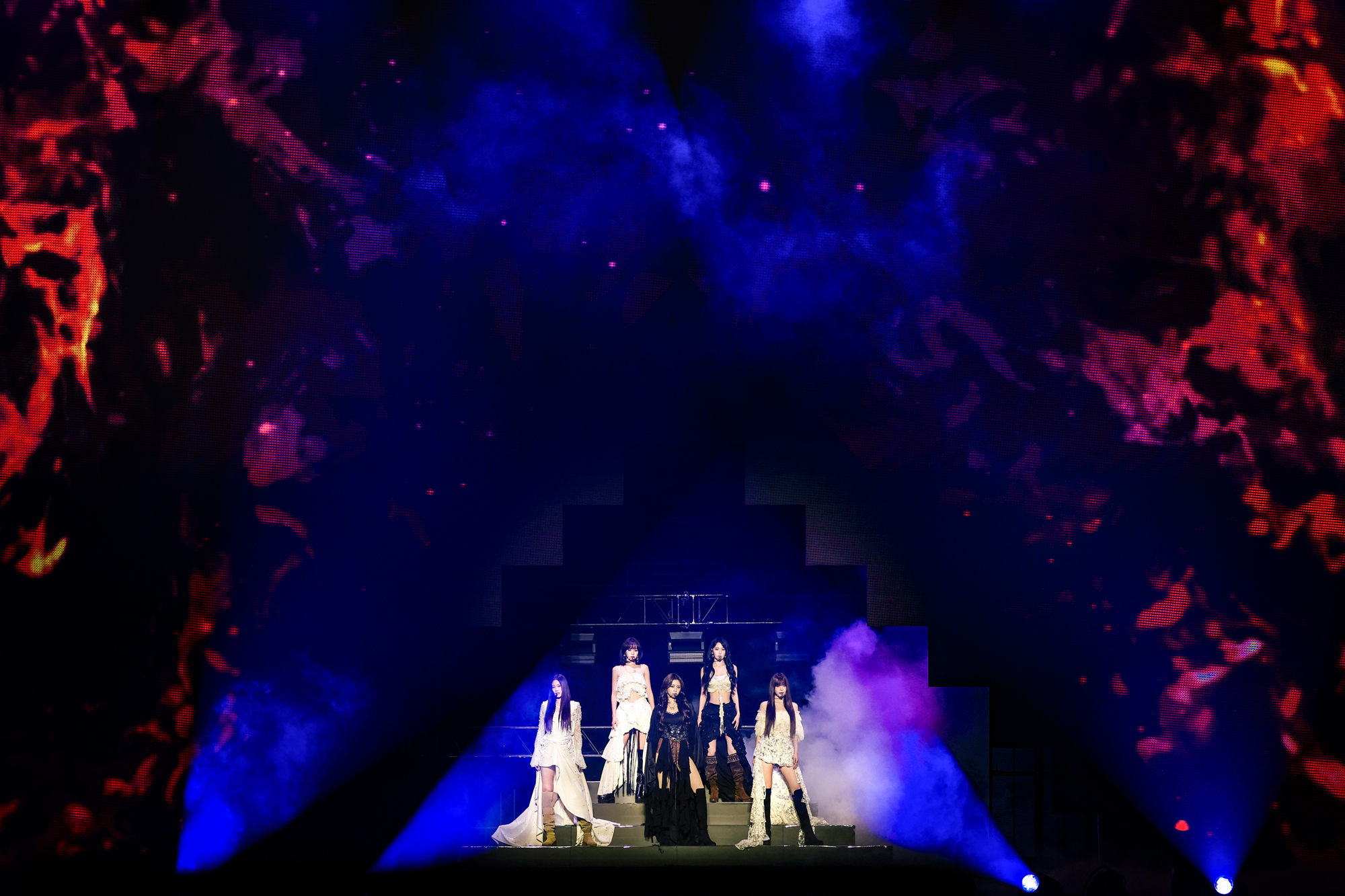 ‘I can’t believe this is my life': LE SSERAFIM’s emotional reflection after first US tour show is a dream come true 3 LE SSERAFIM