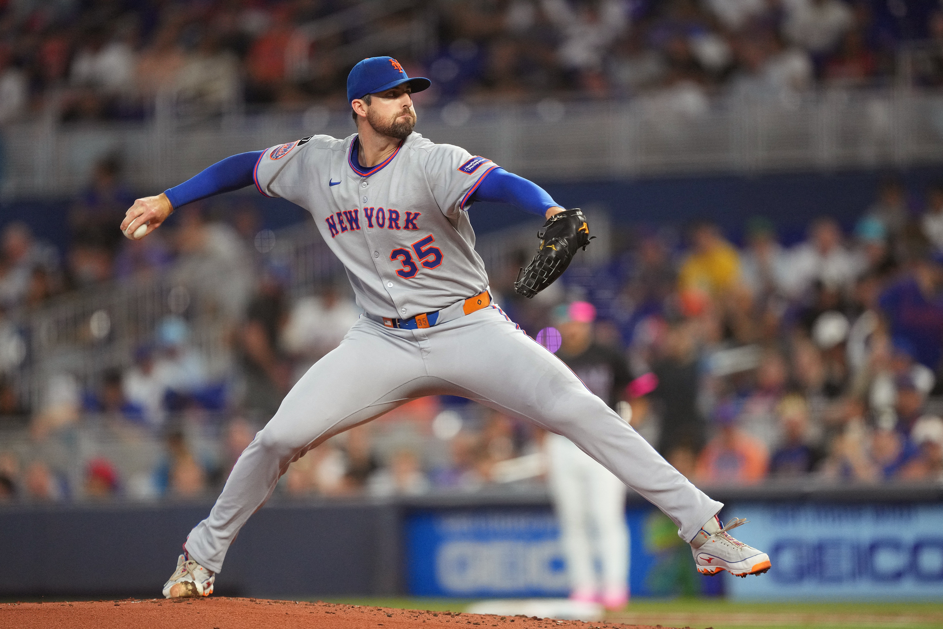 Mets stay alive, beat Marlins 5-0 as postseason hopes come down to final day 2 Clay Holmes Mets Marlins