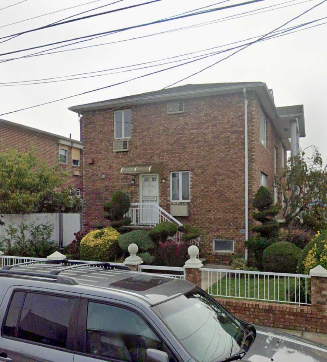 Senior murdered inside Queens home in domestic killing: cops 2