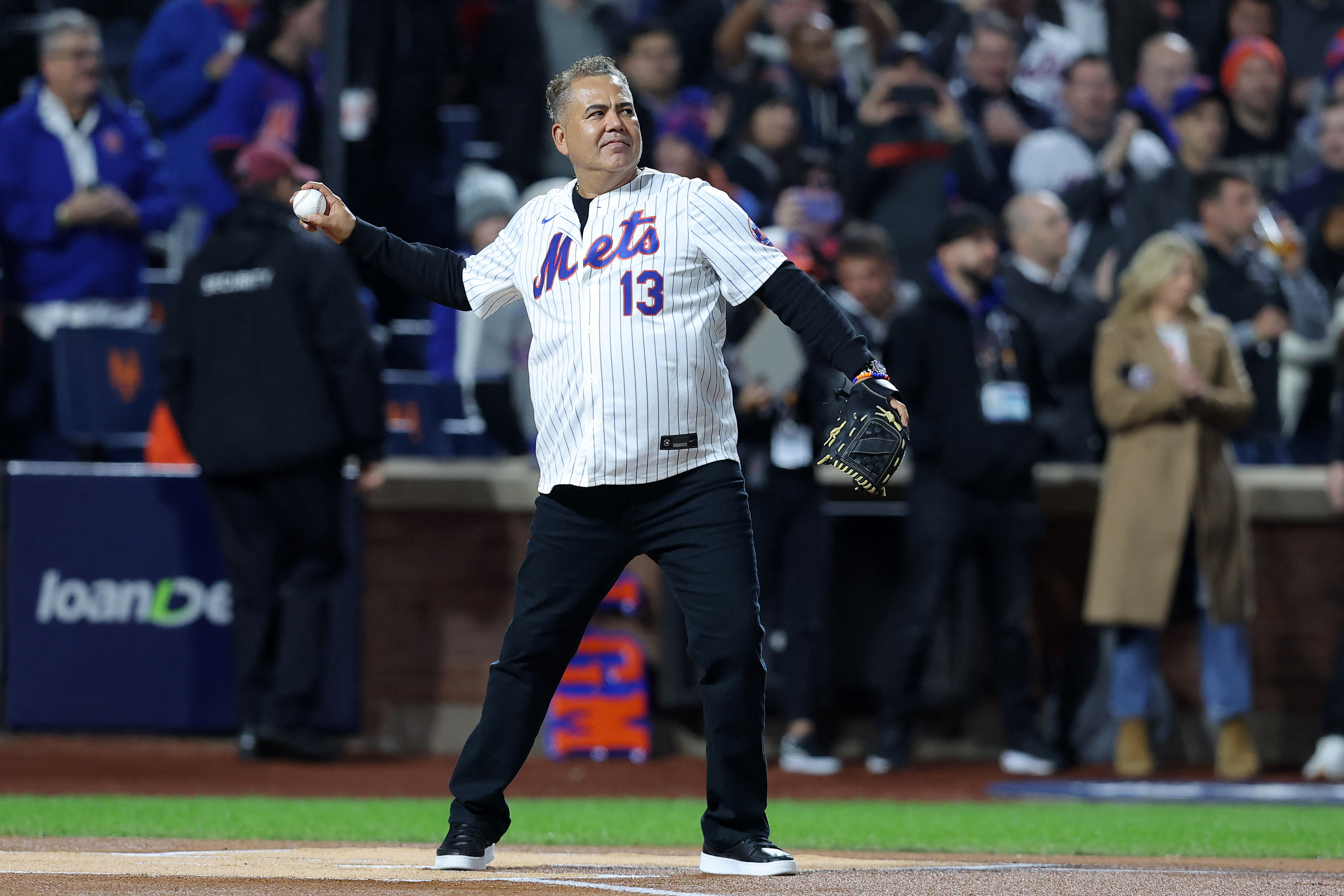 Edgardo Alfonzo Mets NLCS first pitch