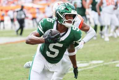 Garrett Wilson Jets Buccaneers