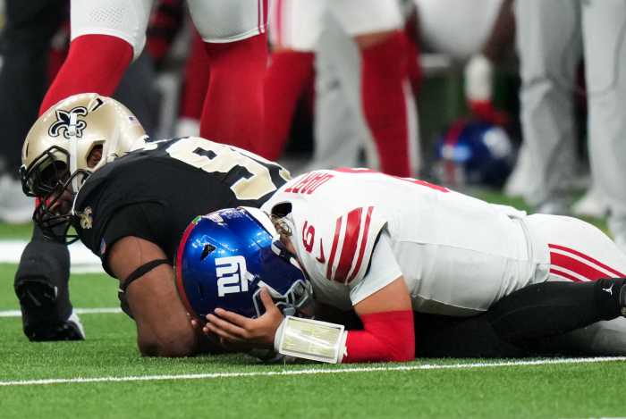 Jaxson Dart fumble Giants Saints