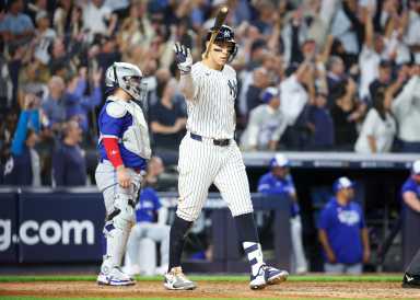 Aaron Judge home run Game 3 ALDS Blue Jays Yankees