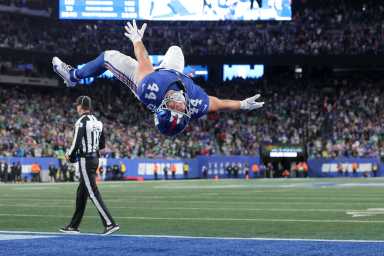 Cam Skattebo Giants Eagles touchdown backflip