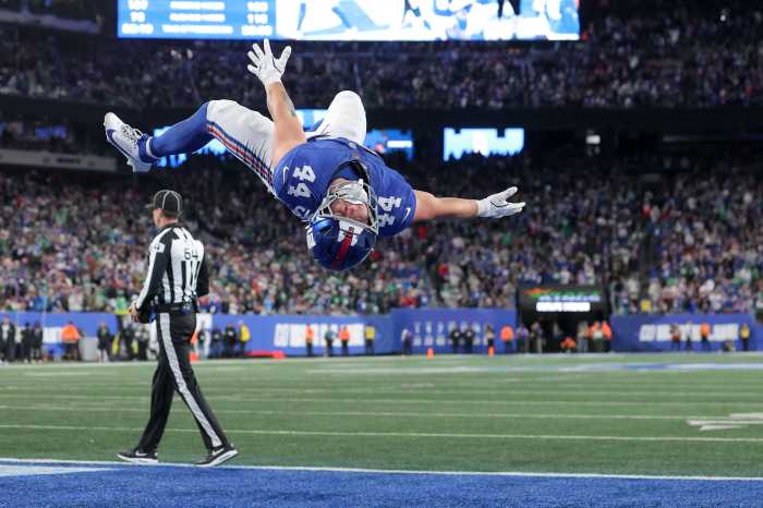 Cam Skattebo Giants Eagles touchdown backflip