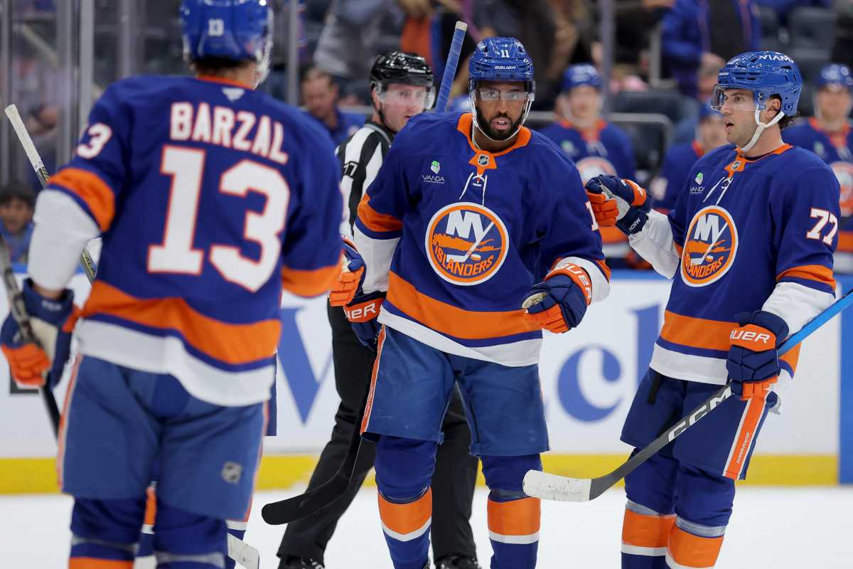 Islanders Duclair Barzal DeAngelo