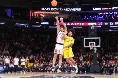 No. 5 St. John's falls short in preseason tune-up to No. 7 Michigan 4 St. John's Michigan Lefteris Liotopoulos