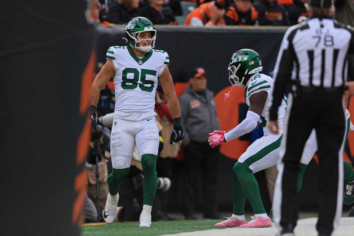 Jets pull off miraculous comeback to stun Bengals, nab 1st win of 2025 1 Mason Tyler Jets Bengals game-winning touchdown