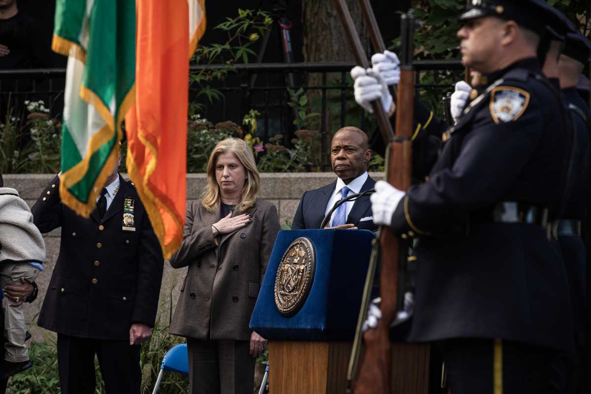 Jonathan Diller, NYPD cop gunned down in 2024 added to NYPD’s memorial wall in Manhattan 4